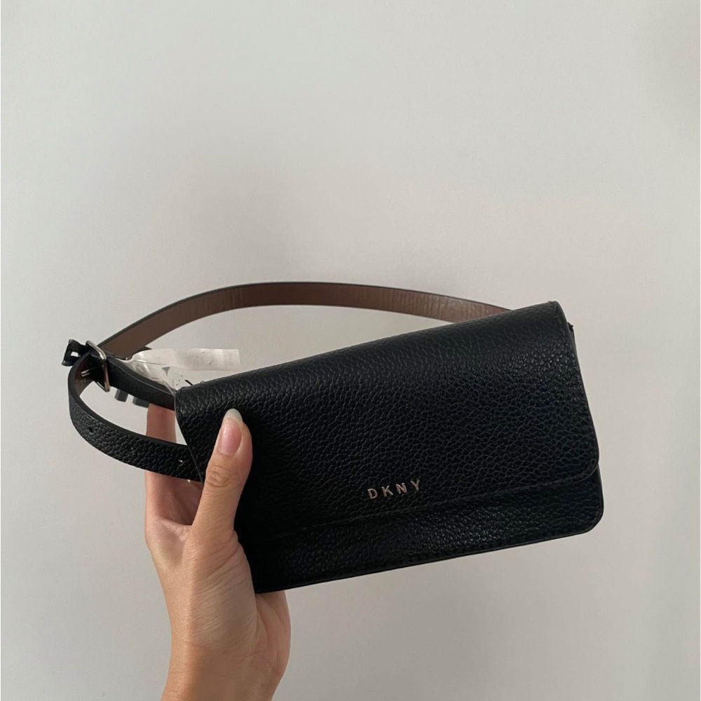 DKNY Women's Black Belt Side Crossbody Bag